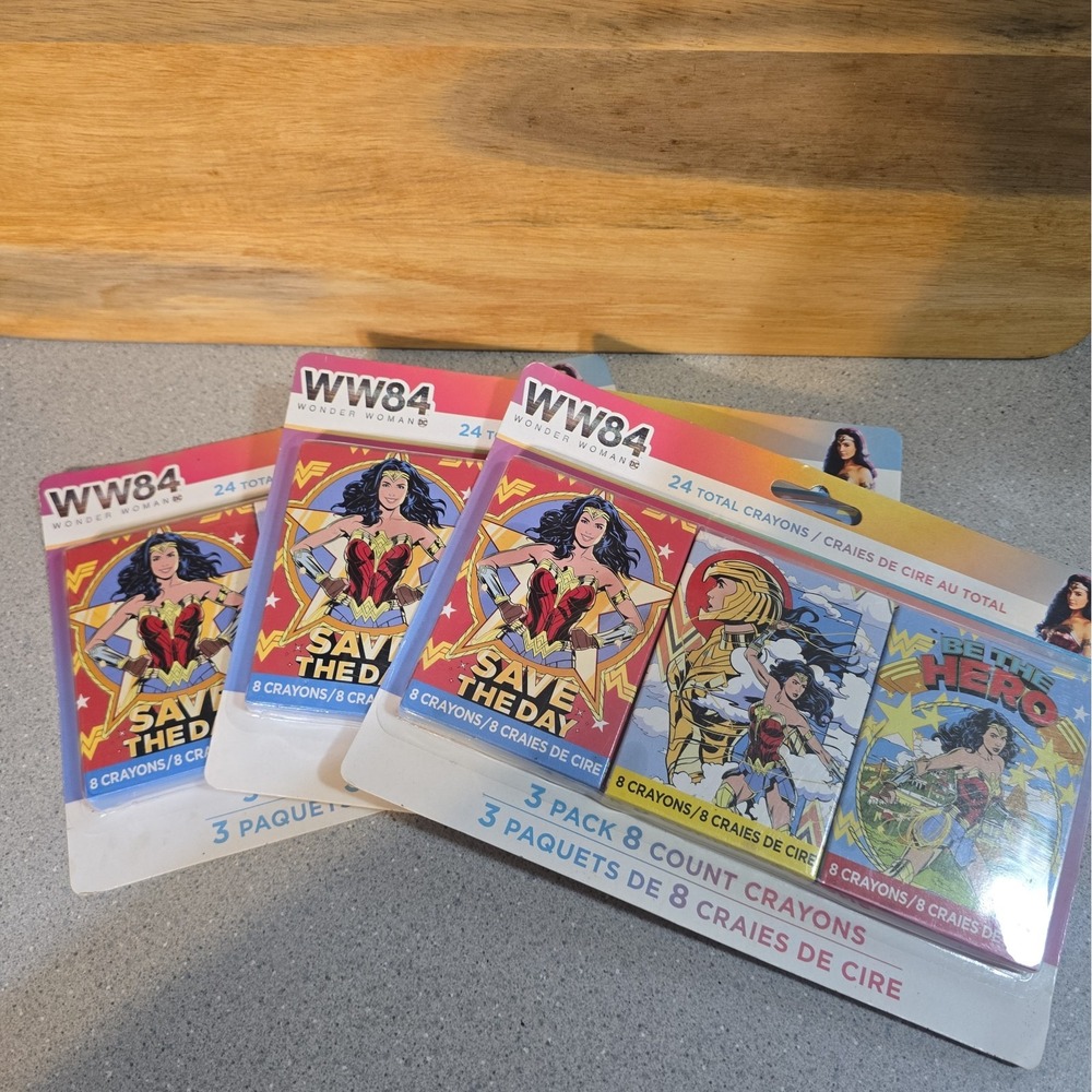 New WW84 Wonder Woman 3 Pack Of 8 Crayons-24 Total Crayons